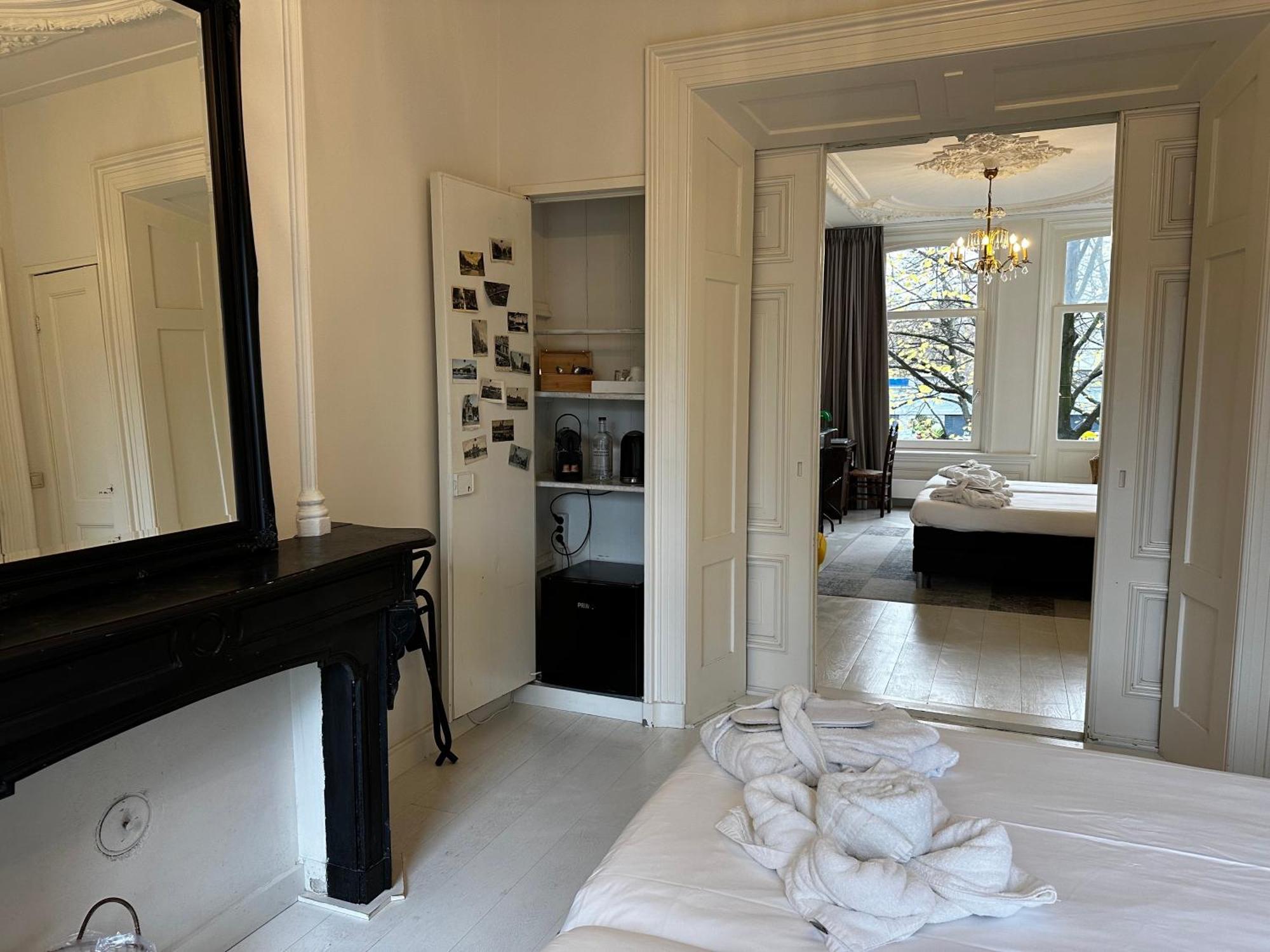 Nine-T-Teen Bed And Boutique Amsterdam Luaran gambar