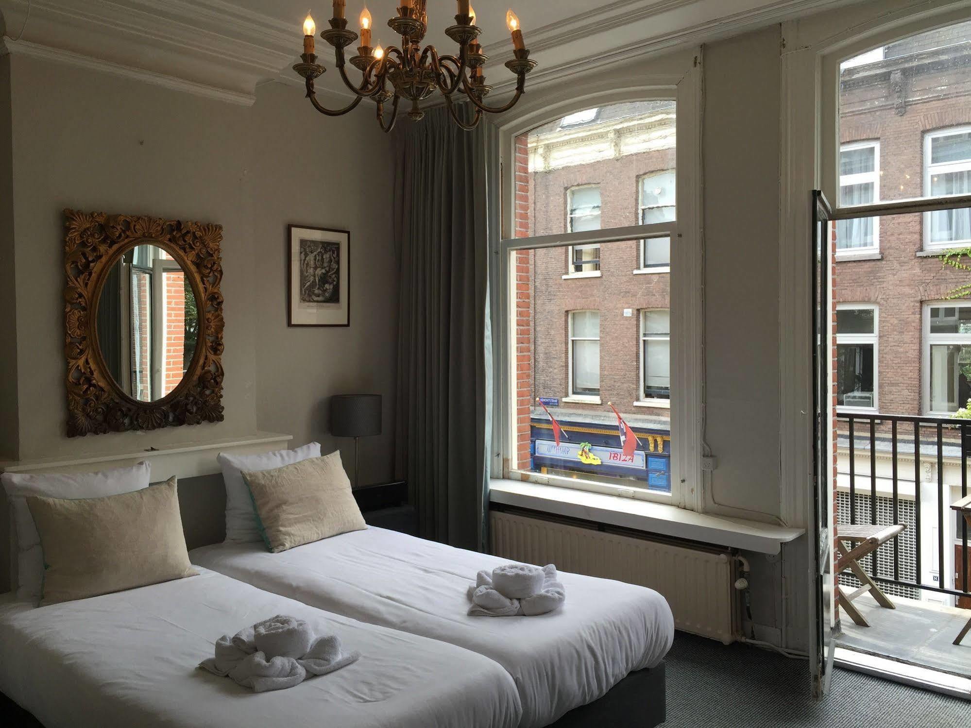 Nine-T-Teen Bed And Boutique Amsterdam Luaran gambar