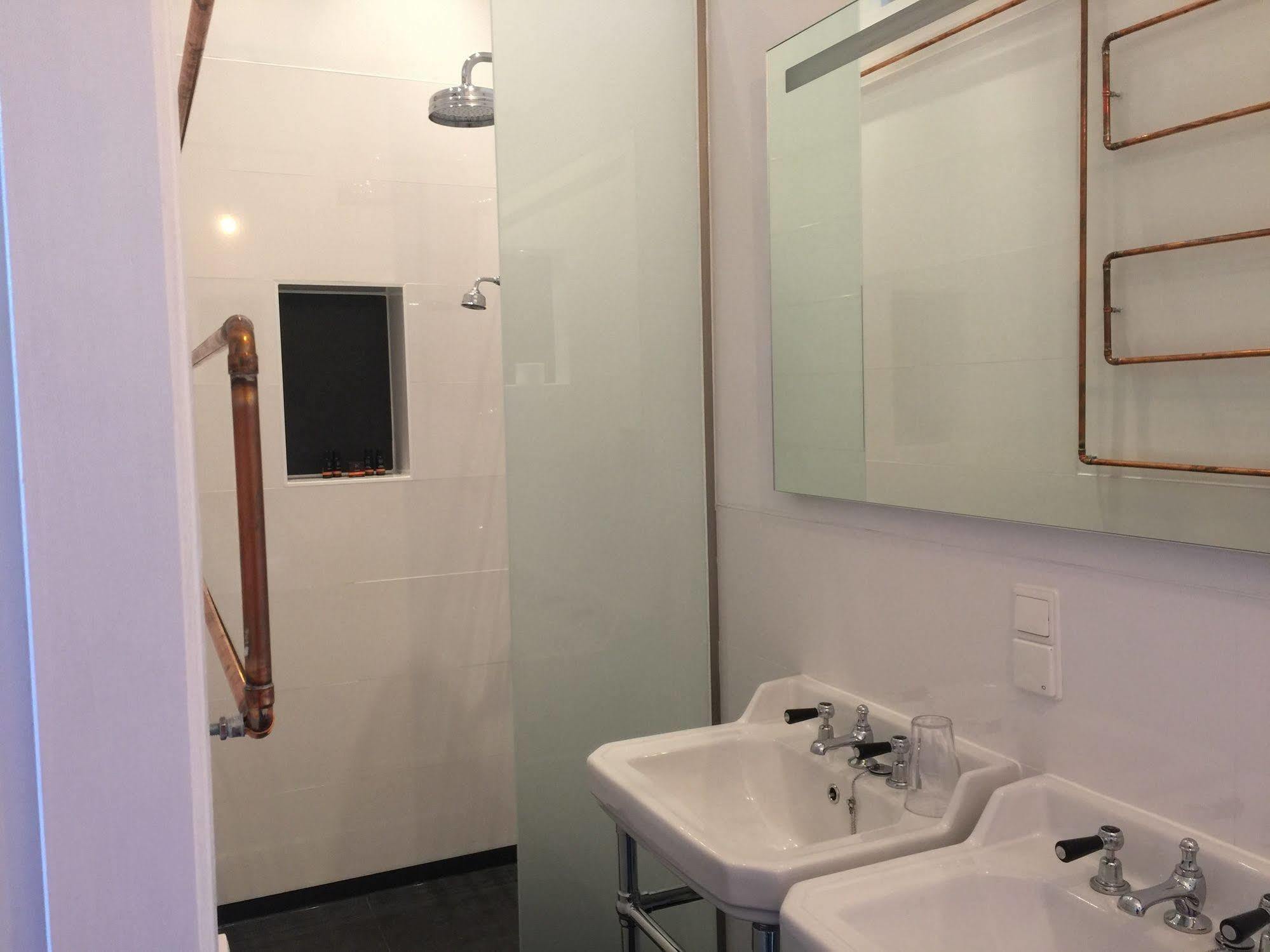 Nine-T-Teen Bed And Boutique Amsterdam Luaran gambar